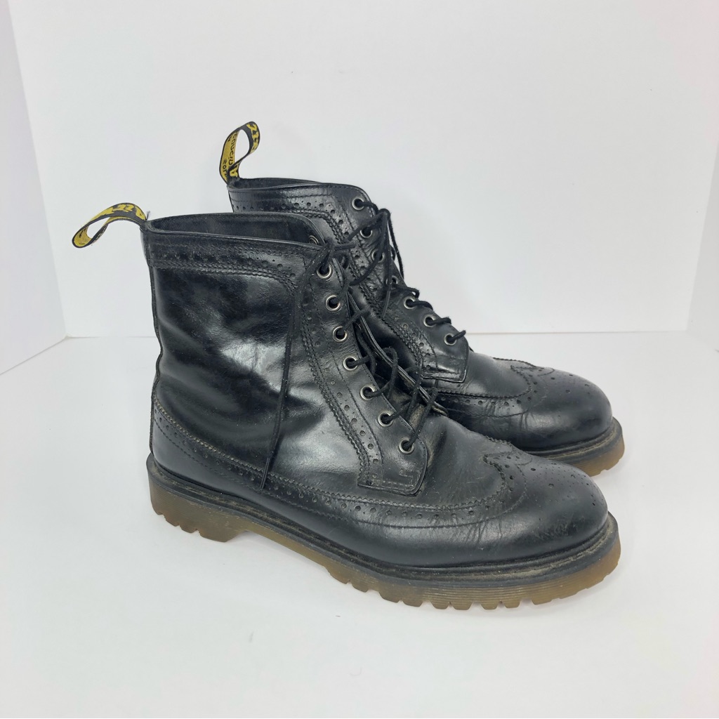 Doc Martens Fitzroy Black Leather Boots Men’s Size 10 Women’s Size 11